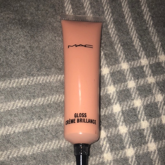 Mac lip gloss - Picture 1 of 2